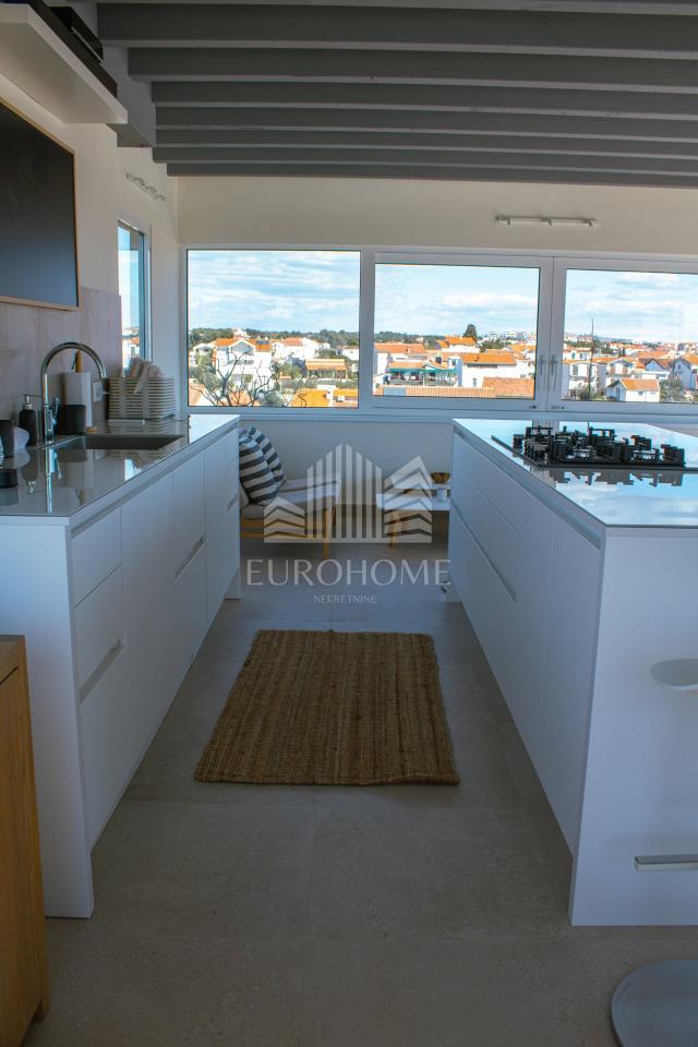 ŠIBENIK-VODICE Luksuzni Dvoetažni Penthouse 229. 24m2