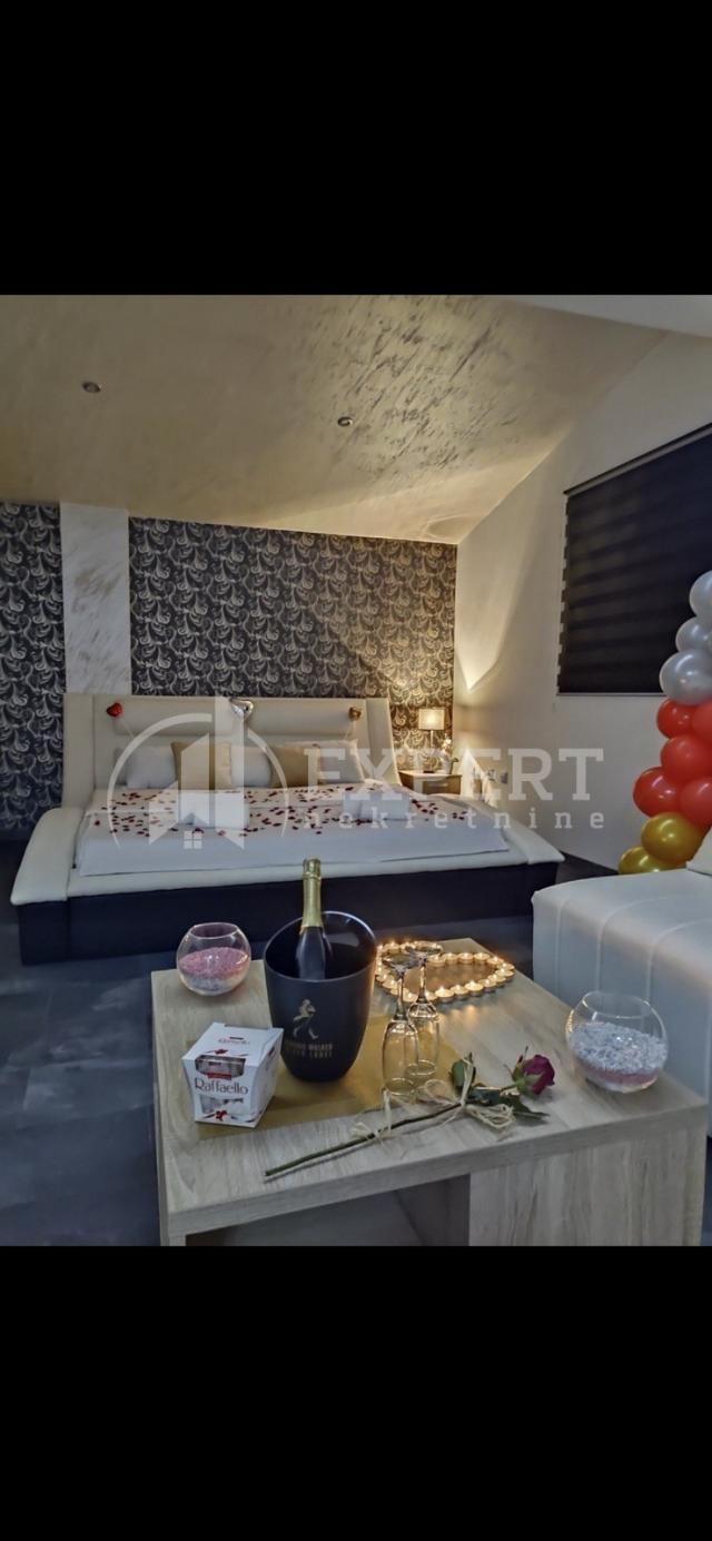 Izdaje se poslovni objekat - restoran/prenoćište, 430m2, plac 1881m2, Prosek