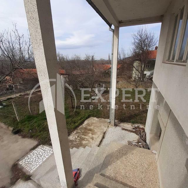 Odlična porodična kuća, ozakonjena,  130m2, pr+1, plac 7. 7 ari, Čečina