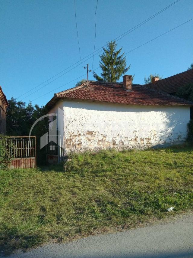 Porodična kuća, 8a, 100m2, Ovsinjinac