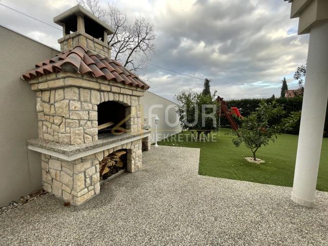 House Ika, Opatija - Okolica, 380m2