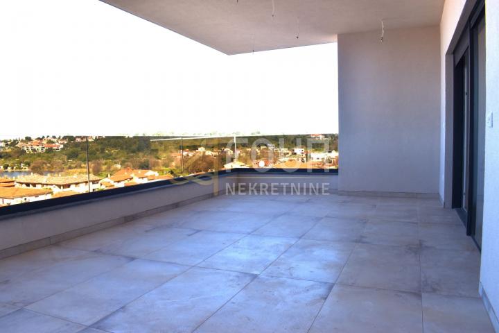 Istra, Banjole, novogradnja, 115m2, 3s+db, penthouse, lođa