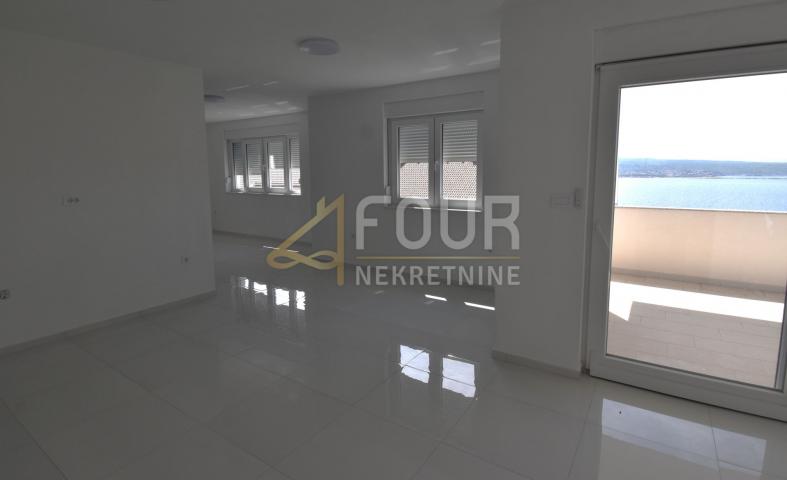 Wohnung Crikvenica, 122,81m2