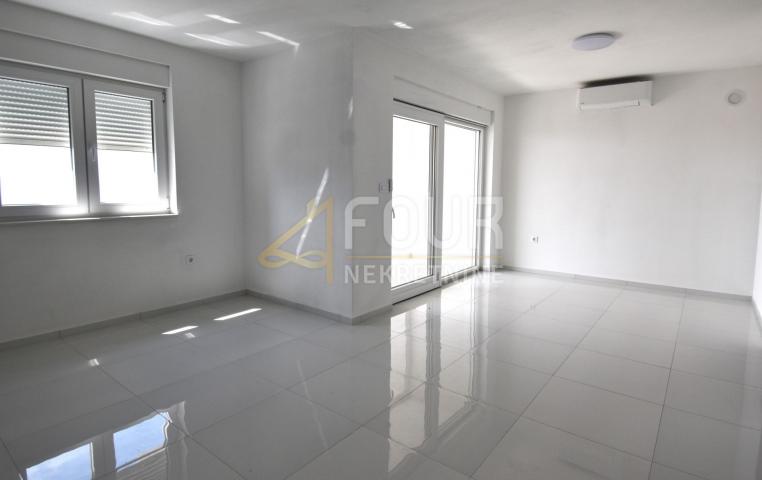 Flat Crikvenica, 122,81m2