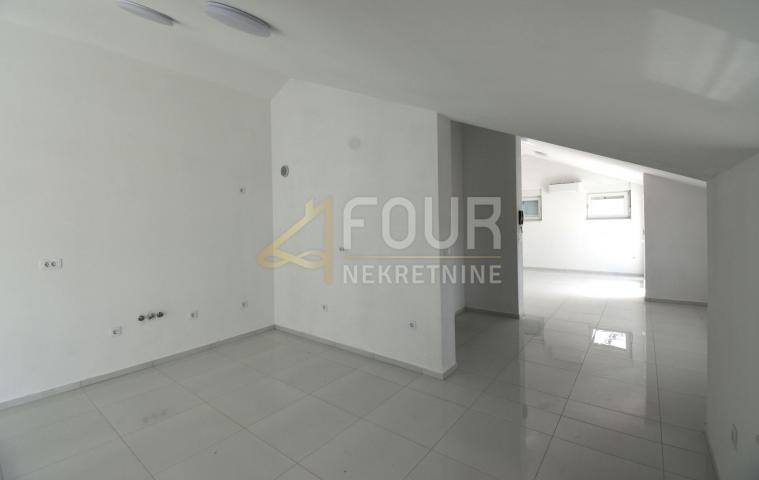 Wohnung Crikvenica, 109,97m2