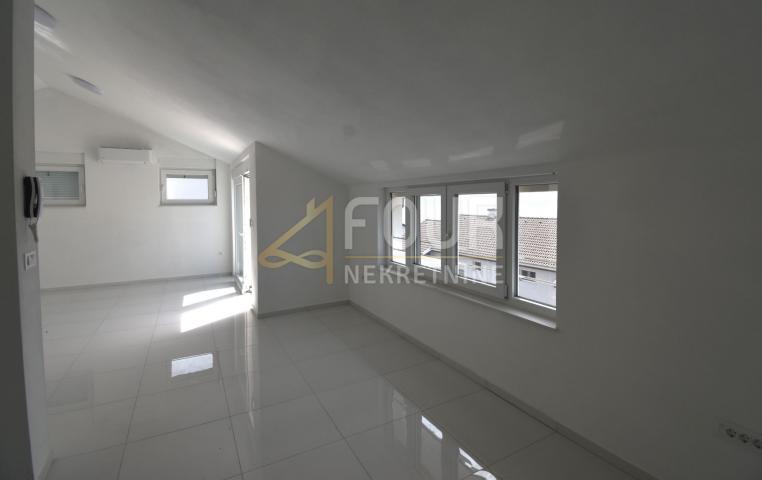 Wohnung Crikvenica, 109,97m2