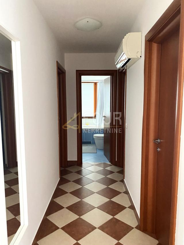 Wohnung Opatija - Centar, Opatija, 101,11m2