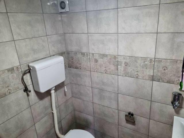 Izdaje se poslovni prostor 67 m2, ul. Pioniska br. 5, Prijepolje