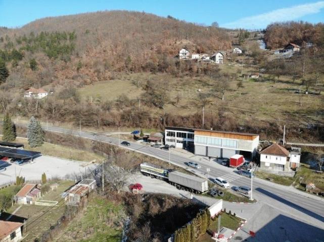 Izdaje se poslovni prostor 220 m2, Novovaroška, Prijepolje