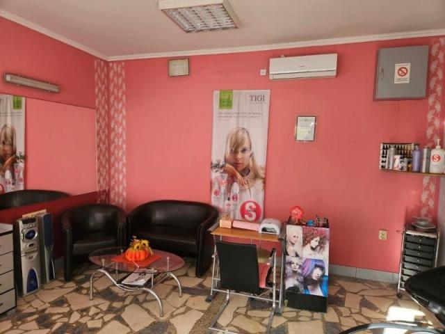 Izdaje se Frizerski salon 35 m2, Velika Župa, Prijepolje