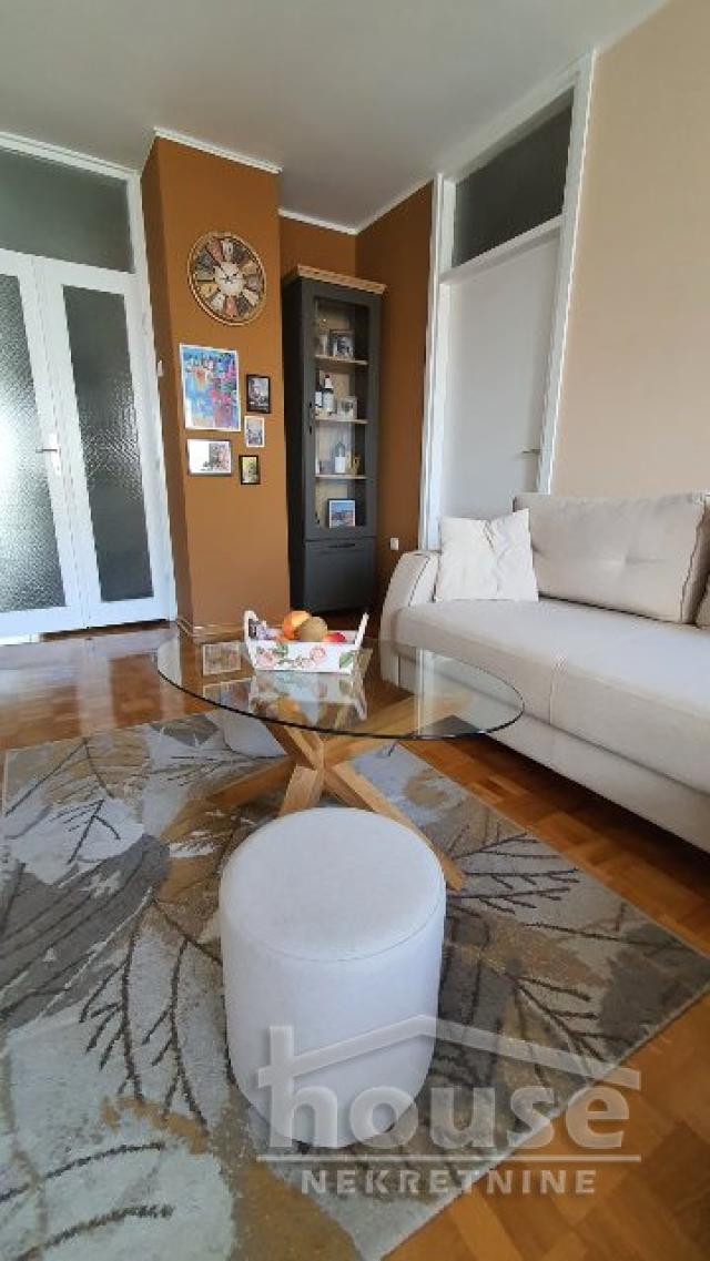 Stan NOVI SAD, BULEVAR, kv: 75, € 154500, ID: 1058721