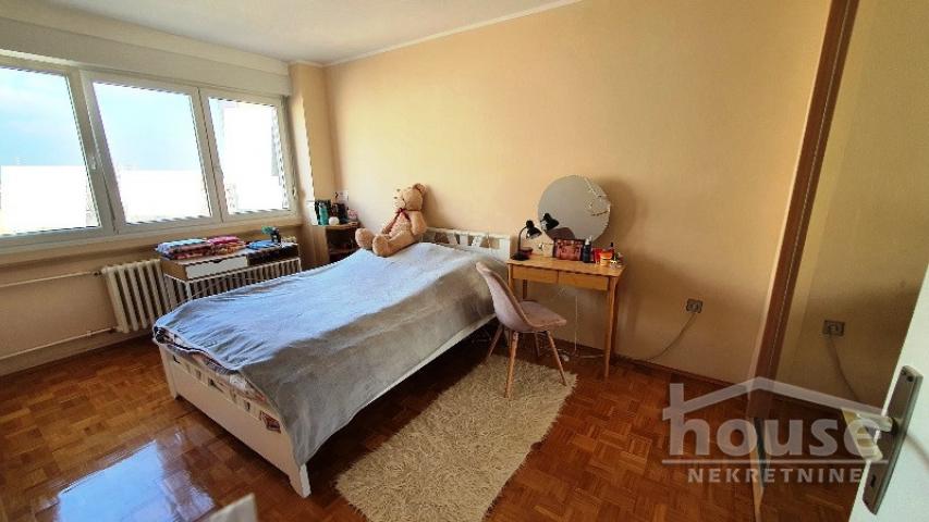 Stan NOVI SAD, BULEVAR, kv: 75, € 154500, ID: 1058721