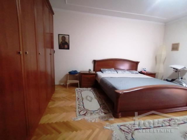 Kuća SREMSKA KAMENICA, TATARSKO BRDO, kv: 588, € 772500, ID: 3045003