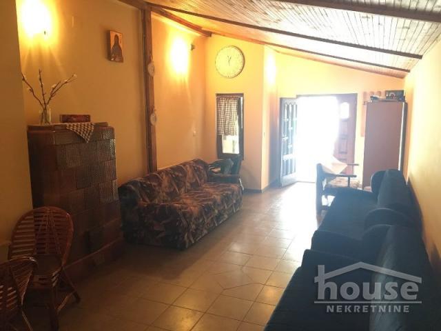 Kuća SREMSKA KAMENICA, SREMSKA KAMENICA, kv: 217, € 257500, ID: 3045004