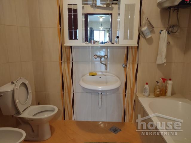 Kuća SREMSKI KARLOVCI, SREMSKI KARLOVCI, kv: 300, € 159650, ID: 3045316