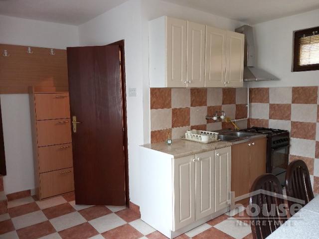 Kuća NOVI SAD, SALAJKA, kv: 211, € 350000, ID: 3045475