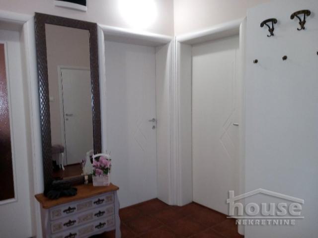 Kuća NOVI SAD, SALAJKA, kv: 211, € 350000, ID: 3045475