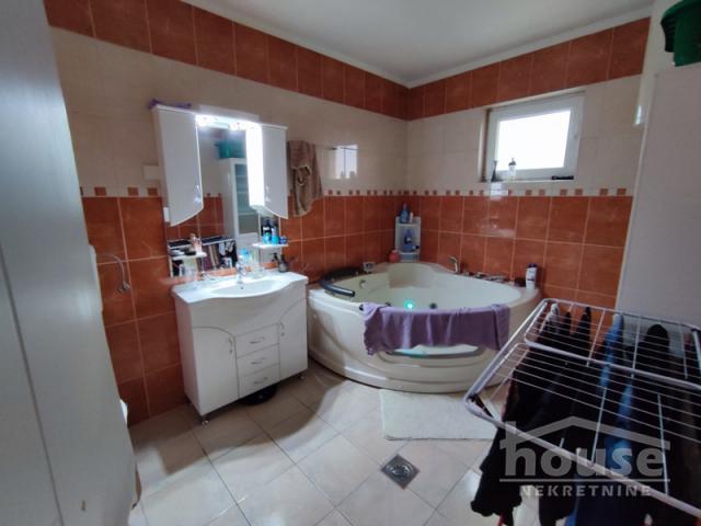 Kuća NOVI SAD, VETERNIK, kv: 300, € 226600, ID: 3045567