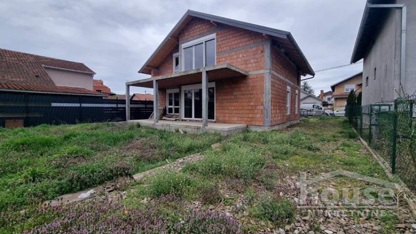 Kuća NOVI SAD, LIPOV GAJ, kv: 200, € 226600, ID: 3045586