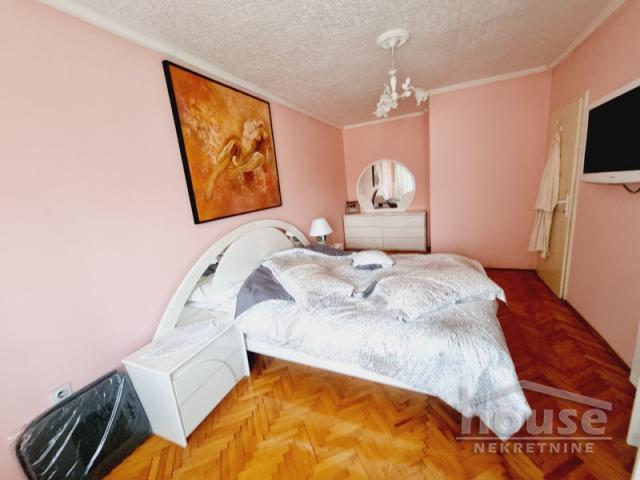 Kuća NOVI SAD, PETROVARADIN, kv: 240, € 360500, ID: 3045760