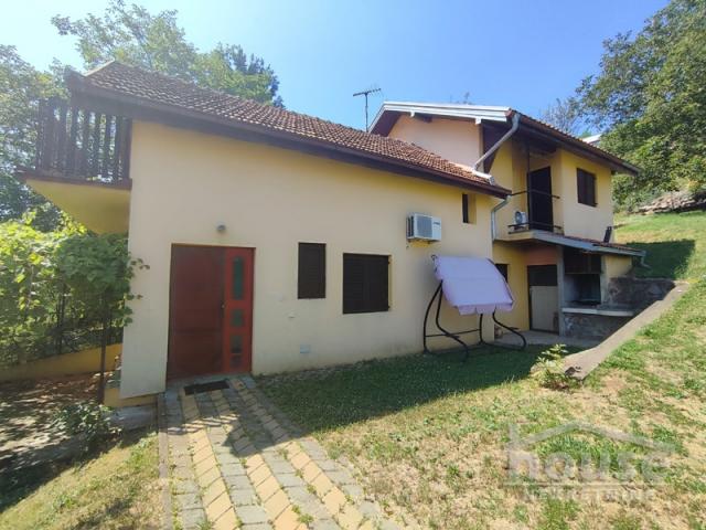 Kuća RAKOVAC, SALAKSIJE, kv: 200, € 135000, ID: 3045803