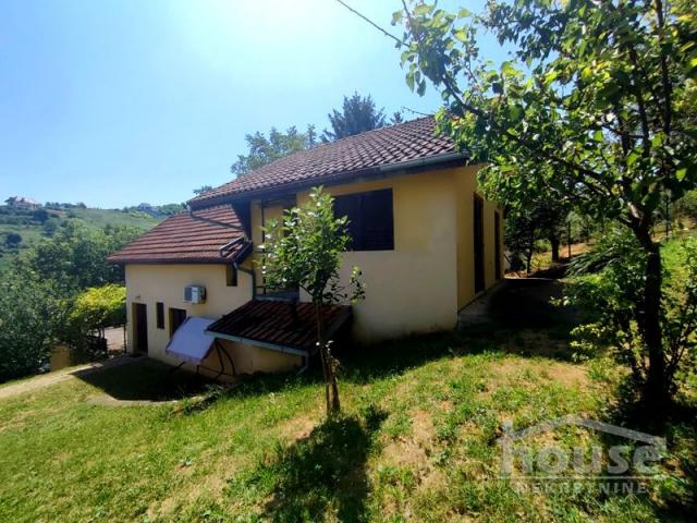 Kuća RAKOVAC, SALAKSIJE, kv: 200, € 135000, ID: 3045803