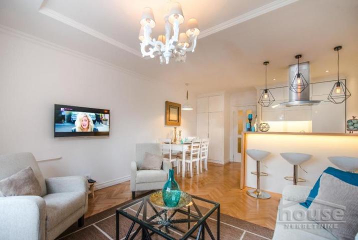 Izdavanje NOVI SAD, CENTAR, kv: 70, € 1200, ID: 9116336