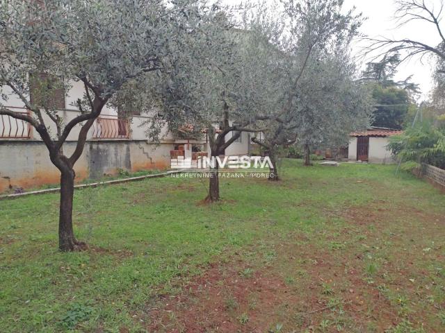 Poreč okolica, Samostojeća kuća sa 3 stambene jedinice, 330 m2