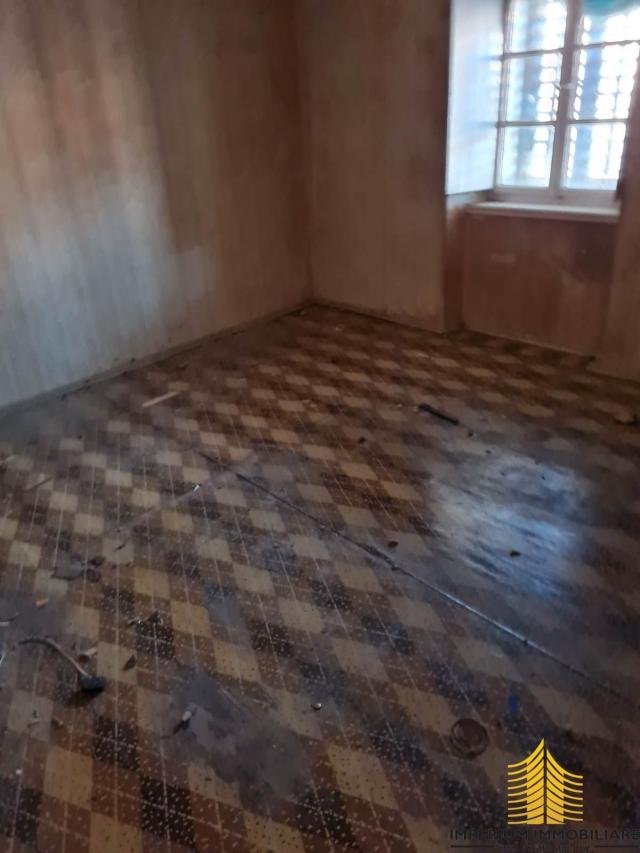 Šibenik, Centar, stan, za adaptaciju, 130 m2