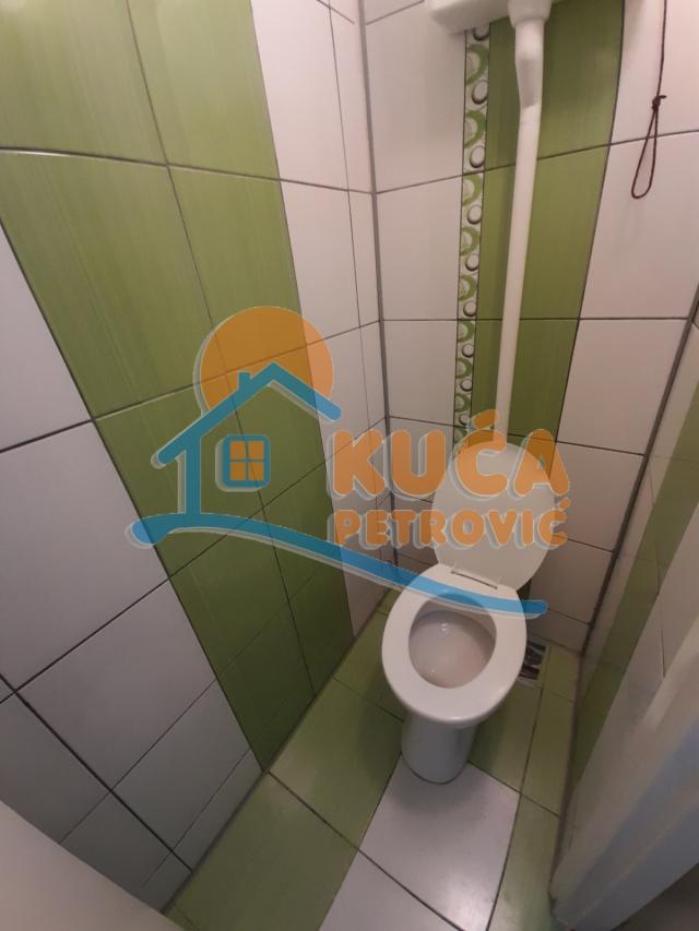 Izdaje se stan kao poslovni prostor, centar, Strahinjića Bana, 45m2, 350e