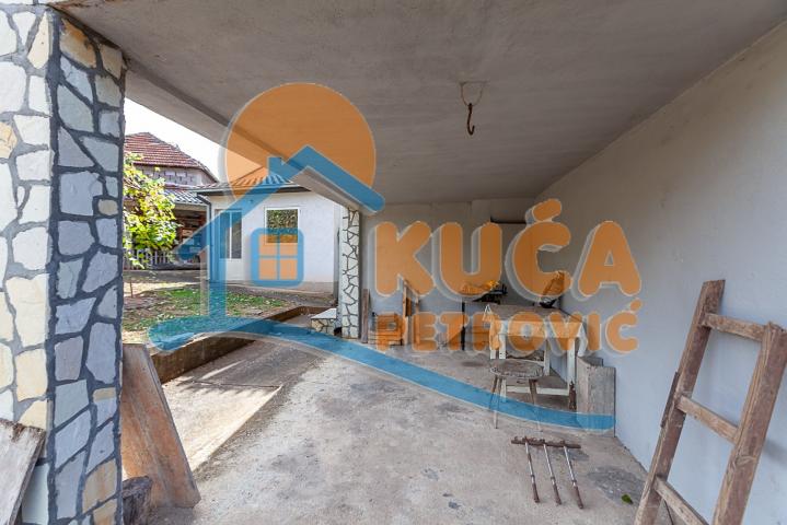 Kuća u Jelašnici, 244 m2, na 457 m2 placa