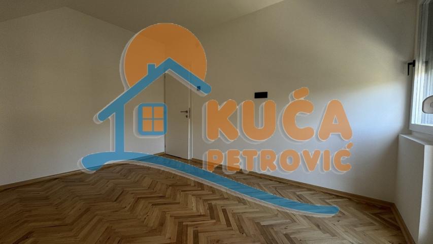 Kuća 320 m2, Palilula