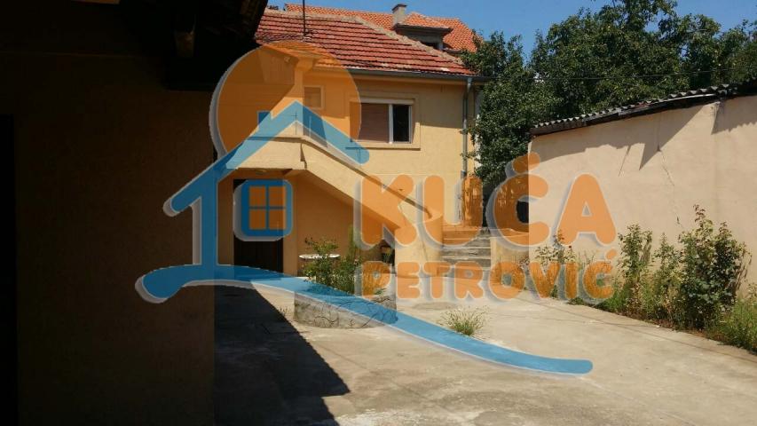 Apartmanska kuća  311m2, 5. 24a, Pantelej