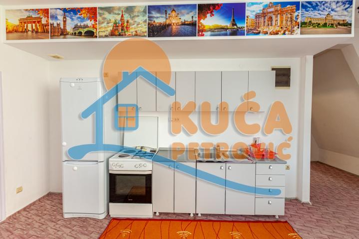 Stan apartman u strogom centru, 57 m2