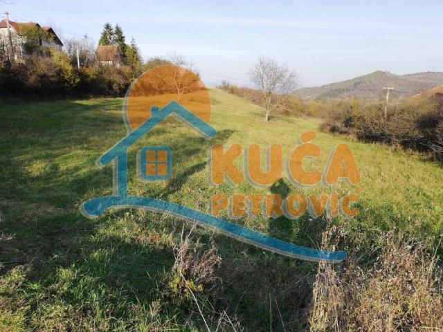 Plac, Gorica, 12. 820m2