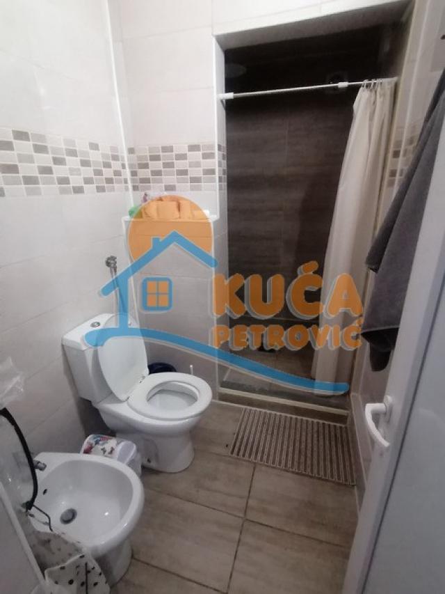 Kuća sa lokalom, top lokacija, centar, Katićeva, 284m2, plac 215m2