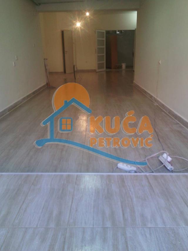 Kuća sa lokalom, top lokacija, centar, Katićeva, 284m2, plac 215m2