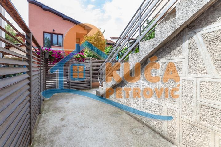 Kuća na Apelovcu, 2a, 150m2