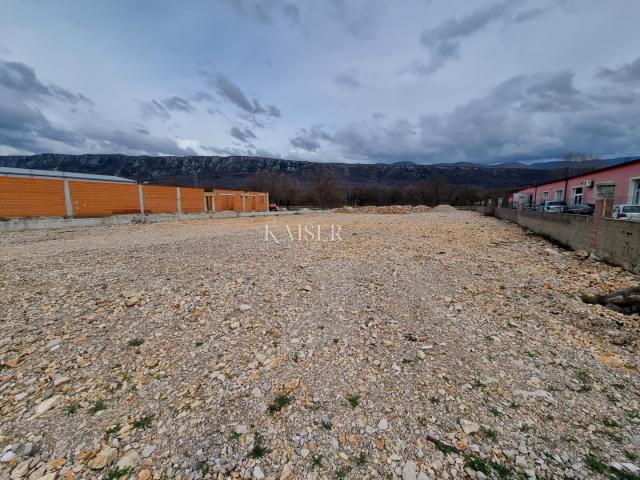 Novi Vinodolski - building plot, 2106 m2