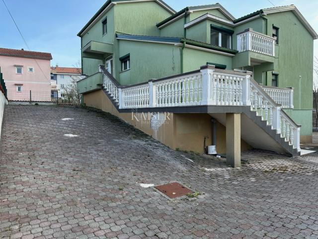 Viškovo - a house with great potential in a quiet location