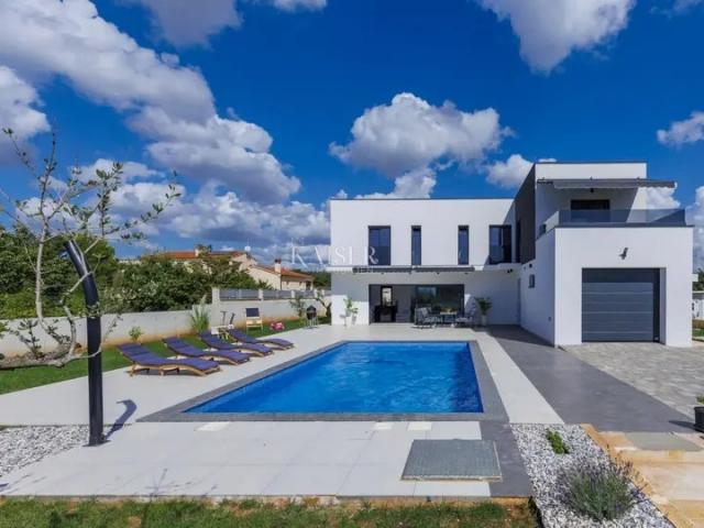 Istria - Vodnjan, luxury villa with pool