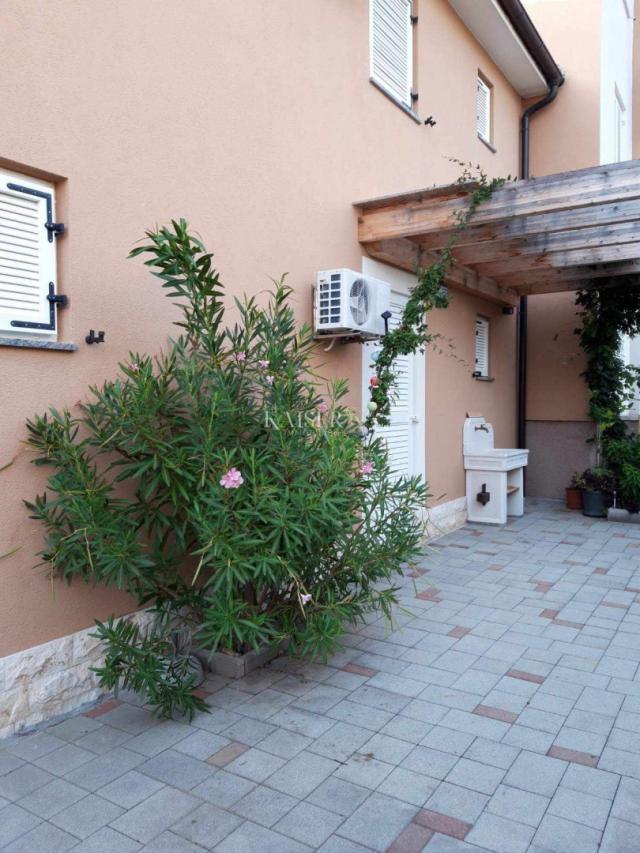 Crikvenica, Selce - apartment 60m2, 2 bedrooms, parking space