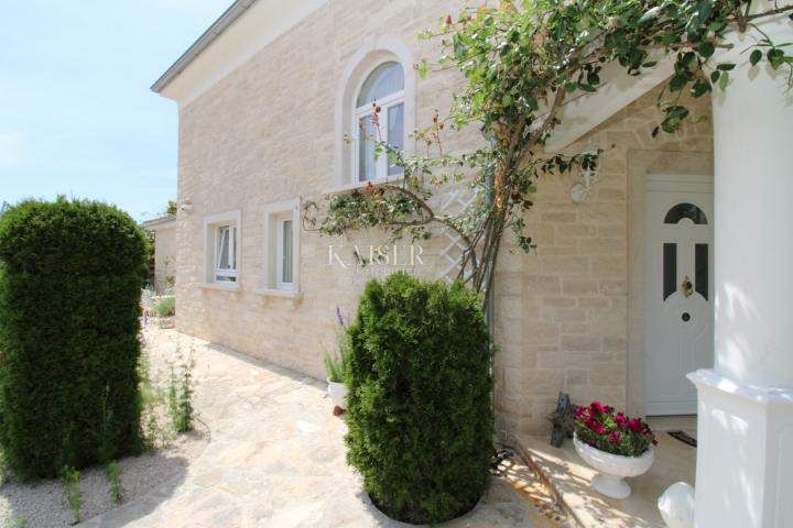 Istria - Poreč, Mediterranean villa with sea view