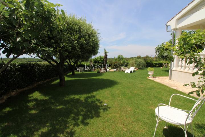 Istria - Poreč, Mediterranean villa with sea view