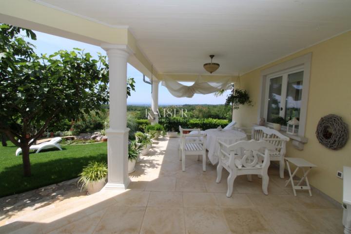 Istria - Poreč, Mediterranean villa with sea view