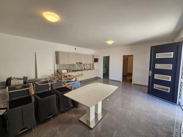 Malinska - penthouse 161m2 pogled more, 100m od mora