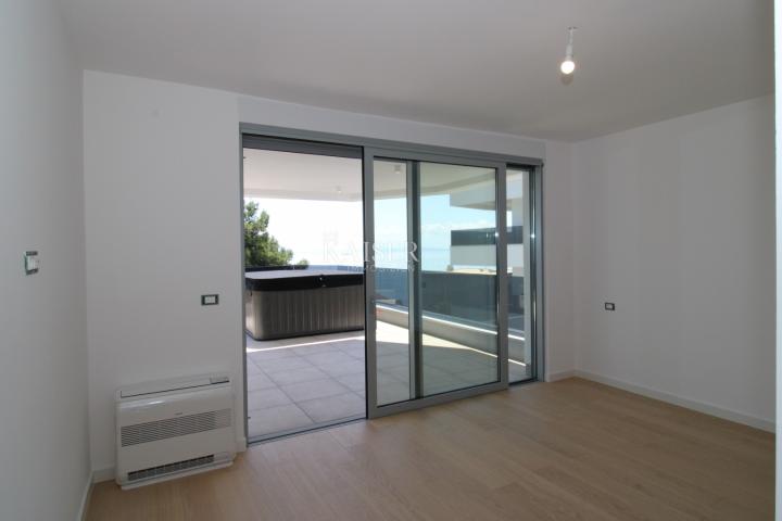 Opatija, Penthouse, in begehrter Lage mit Aussicht