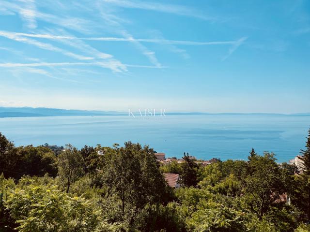 Opatija – divan stan iznad centra s prekrasnim panoramskim pogledom