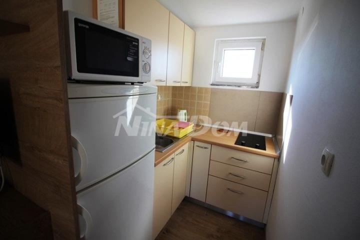 Apartmanska kuća 6 stambenih jedinica