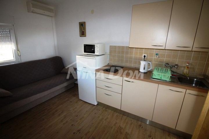 Apartmanska kuća 6 stambenih jedinica